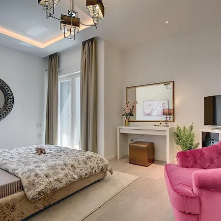 Mit Privatem Pool, Eigener Crossfit-halle, Billard Holiday home Premantura